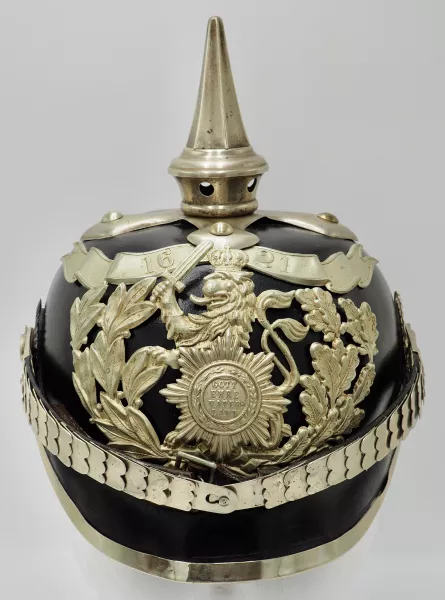 Hessen 115th Leib-Infantry Enlisted Pickelhaube Visuel 1 principal